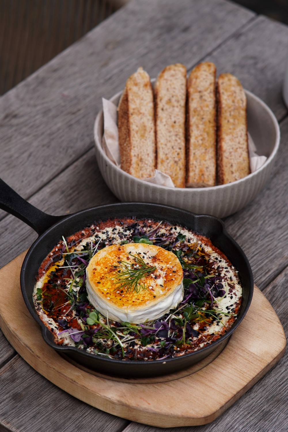 NOA - Café Brunch Konzept - Shakshuka & Khobz